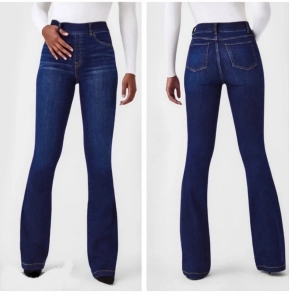 Spanx Pull On Flare Jeans Midnight Shade Dark Wash Size Small # 20327q